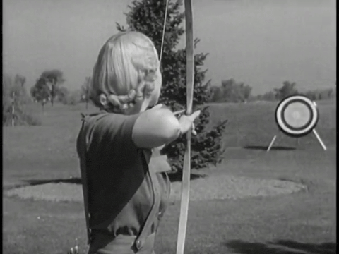 Behind the Lens (1940).mp4.4.gif