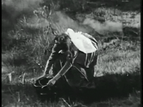 Captain Z-Ro (1955) - S01E16 - Molly Pitcher.mp4.3.gif