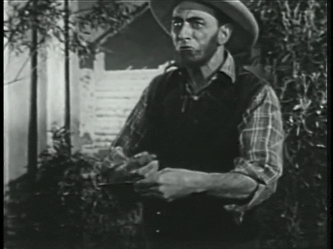 Captain Z-Ro (1955) - S01E17 - Discovery Of Gold.mp4.1.gif