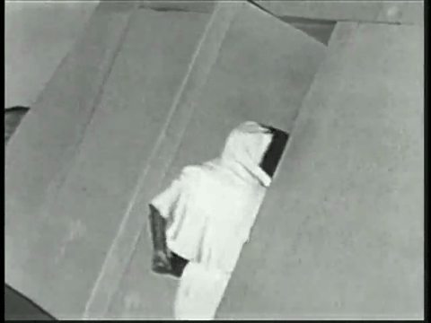 Captain Z-Ro (1955) - S01E22 - The Great Pyramid.mp4.4.gif