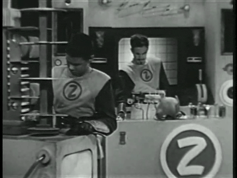 Captain Z-Ro (1955) - S01E23 - Leonardo DaVinci.mp4.3.gif