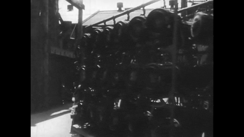 Cinematographer (1951).mp4.3.gif