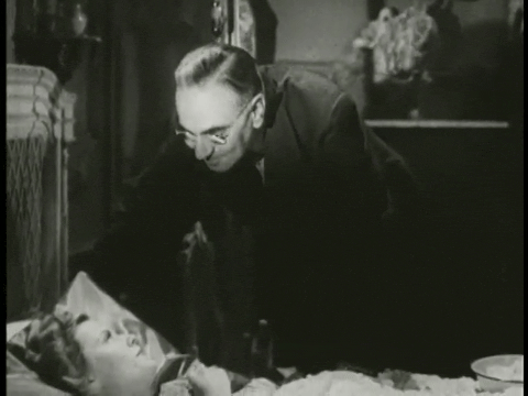 Dead Men Walk (1943).mp4.4.gif