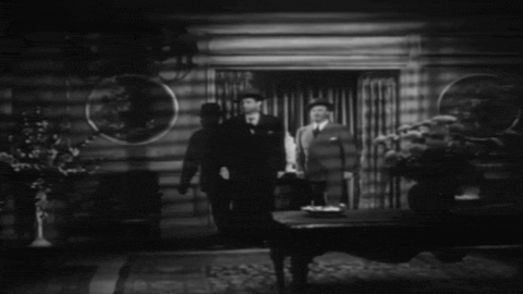 Dick Tracy (1945).mp4.6.gif