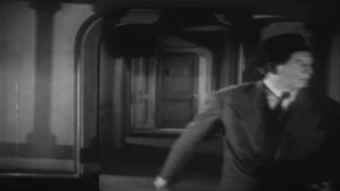 Dick Tracy (1945).mp4.9.gif