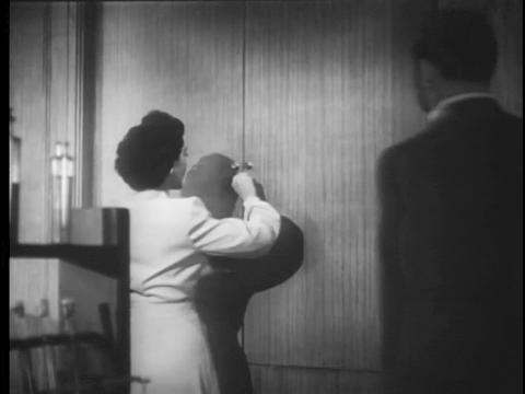 Dick Tracy Meets Gruesome (1947).mp4.4.gif