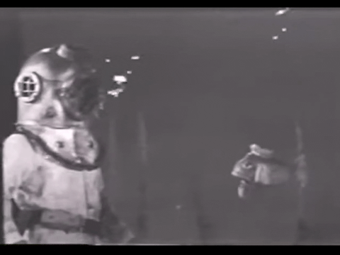 Diver Dan (1960) - S01E05 - Treasure Ship.mp4.7.gif