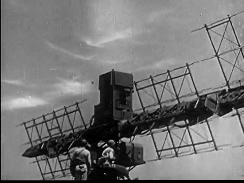 Duck and Cover (1951).mp4.4.gif