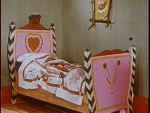 Goldilocks and the Three Bears (1958).mp4.6.gif