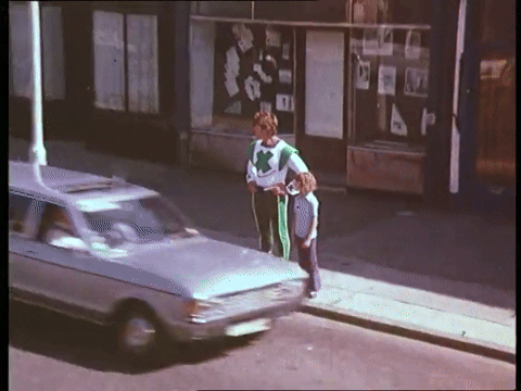 Green Cross Code 2 (1970).mp4.7.gif