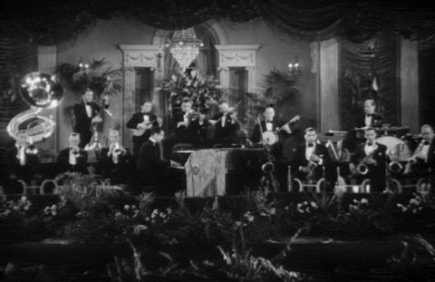 Gus Arnheim and His Ambassadors (1928).mp4.3.gif
