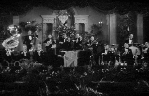 Gus Arnheim and His Ambassadors (1928).mp4.4.gif