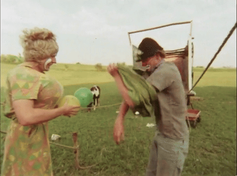 High Grass Circus (1977).mp4.1.gif
