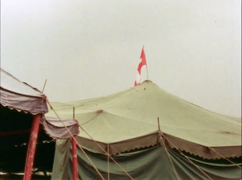 High Grass Circus (1977).mp4.4.gif