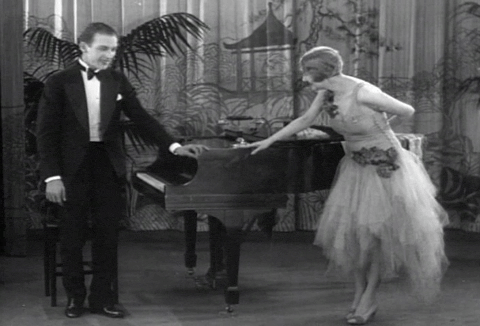 Marion Harris- Songbird of Jazz (1928).mp4.10.gif