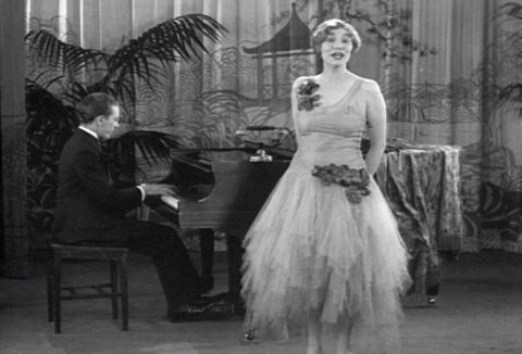 Marion Harris- Songbird of Jazz (1928).mp4.7.gif
