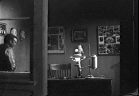Midnight Manhunt (1945).mp4.2.gif