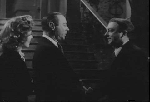 One Body Too Many (1944).mp4.2.gif