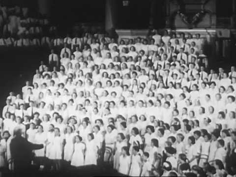 Pathe News Christmas with Their Cameramen and Crews 'Round the World (1950).mp4.9.gif