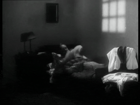 Post Early For Christmas (1943).mp4.4.gif