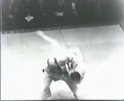 Pro Wrestling - Bonebender's Parade (1942).mp4.5.gif