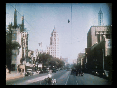 Round About Hollywood (1931).mp4.5.gif