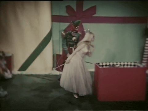 Santa and the Fairy Snow Queen (1949).mp4.6.gif