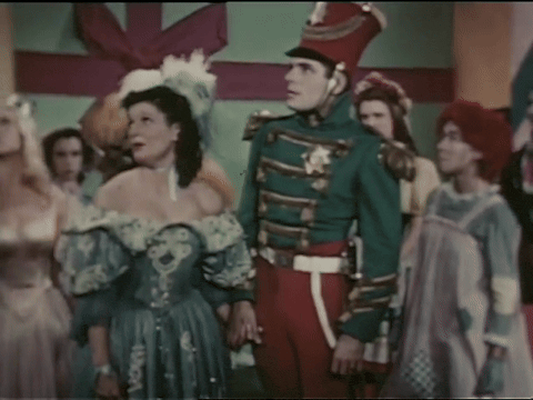 Santa and the Fairy Snow Queen (1949).mp4.9.gif