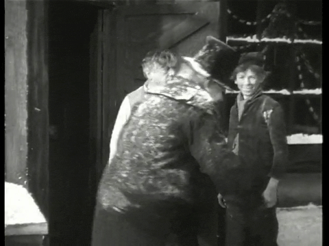 Scrooge (1935).mp4.9.gif