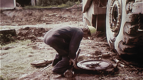 Shake Hands with Danger (1975).mp4.3.gif