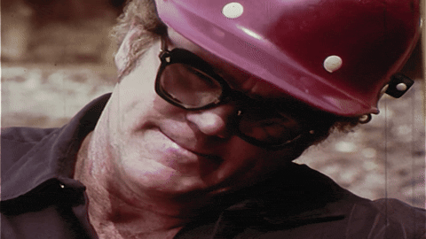 Shake Hands with Danger (1975).mp4.4.gif