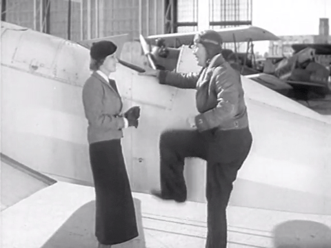 Sky Billboards (1935).mp4.1.gif