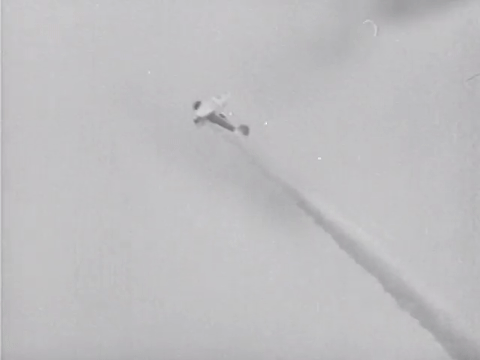 Sky Billboards (1935).mp4.4.gif