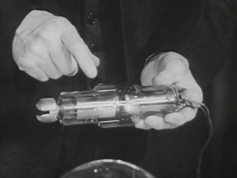 Taking the 'X' out of X-Rays (1940).mp4.4.gif