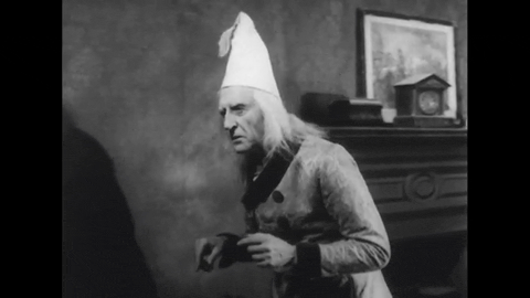 Tales from Dickens- A Christmas Carol (1959).mp4.5.gif