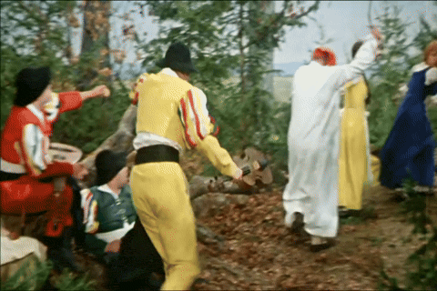 The Golden Goose (1969).mp4.6.gif