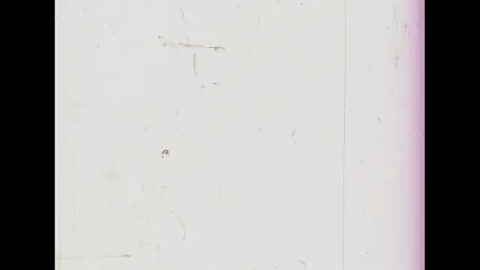 The Happy Prince (1974).mp4.10.gif