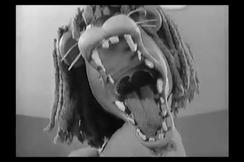 The Judy Garland Show - S01E02 - Christmas Episode (1963).mp4.3.gif