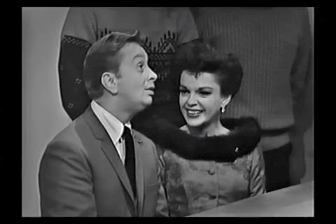 The Judy Garland Show - S01E02 - Christmas Episode (1963).mp4.7.gif