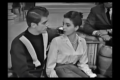 The Judy Garland Show - S01E02 - Christmas Episode (1963).mp4.8.gif