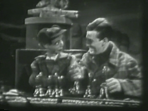 The Paul Winchell Show - Christmas episode (1953).mp4.9.gif