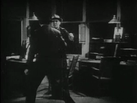 The Phantom Creeps - Chapter 10 (1939).mp4.9.gif