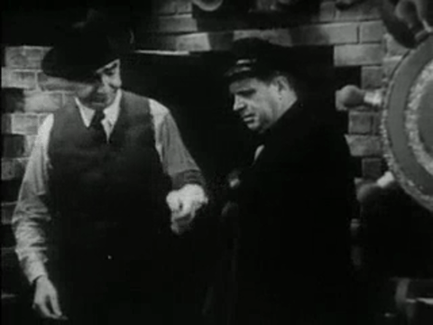 The Phantom Creeps - Chapter 11 (1939).mp4.6.gif