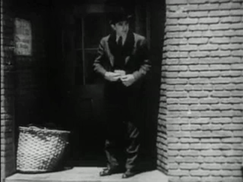 The Phantom Creeps - Chapter 11 (1939).mp4.8.gif