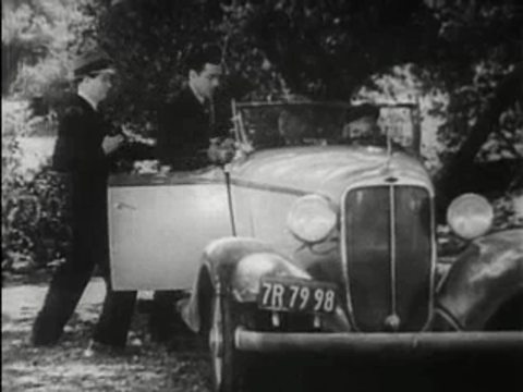 The Phantom Creeps - Chapter 12 (1939).mp4.2.gif