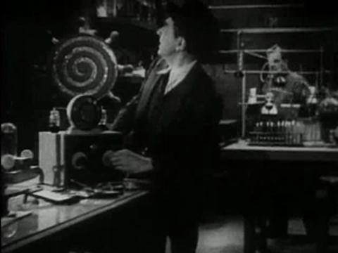The Phantom Creeps - Chapter 12 (1939).mp4.4.gif