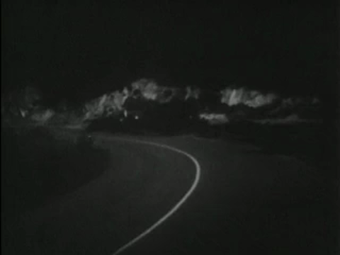 The Phantom Creeps - Chapter 2 (1939).mp4.9.gif