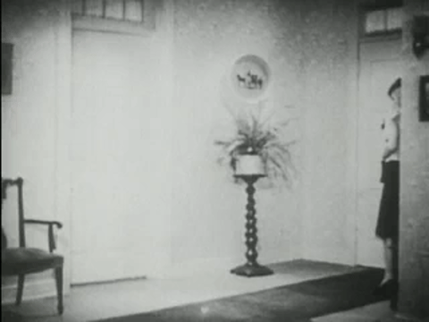 The Phantom Creeps - Chapter 4 (1939).mp4.5.gif