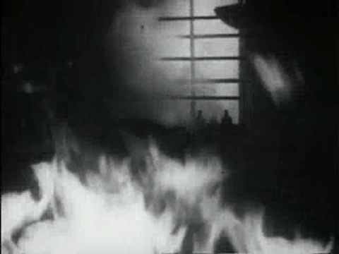 The Phantom Creeps - Chapter 9 (1939).mp4.1.gif