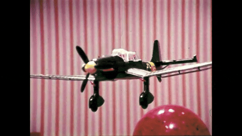 Toys (1967).mp4.2.gif